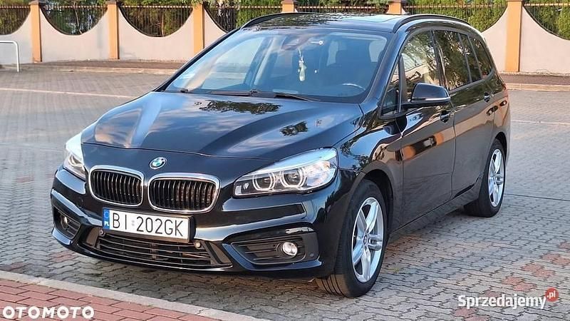 Czarny Używany 2015 BMW 218 Gran Tourer Minivan | 38 000 zł - Obraz 1/4