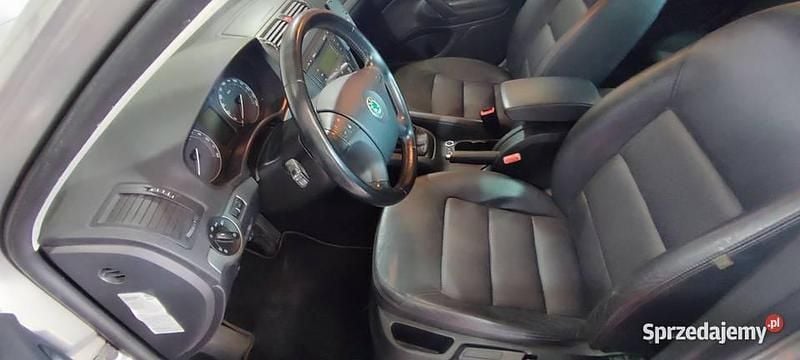 Beżowy Używany 2006 Skoda Octavia Kombi | 14 000 zł (Uczciwa cena) - Obraz 1/4