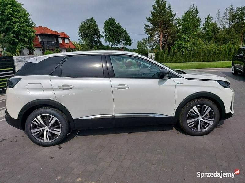 Biały Używany 2022 Peugeot 3008 Allure SUV | 96 900 zł (Dobra cena) - Obraz 1/4