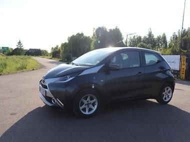 Szary Używany 2014 Toyota Aygo Hatchback | 20 900 zł (Dobra cena) - Obraz 1/4