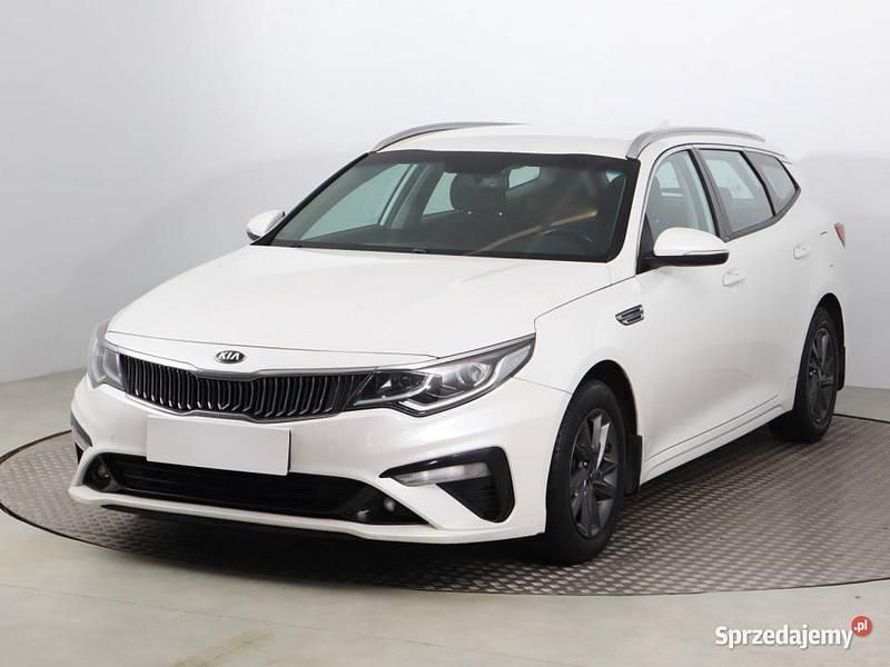 Używany Kia Optima 180 KM (132 kW) 2019 Biały Kombi