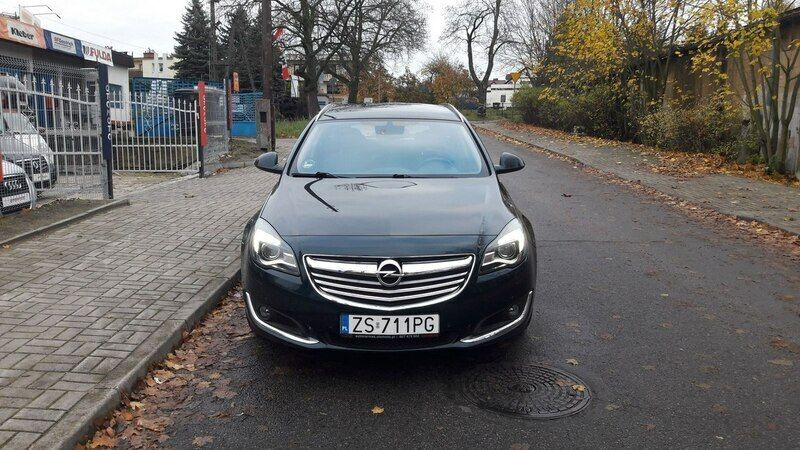 Używany Opel Insignia 163 KM (119 kW) 2013 Zielony Kombi