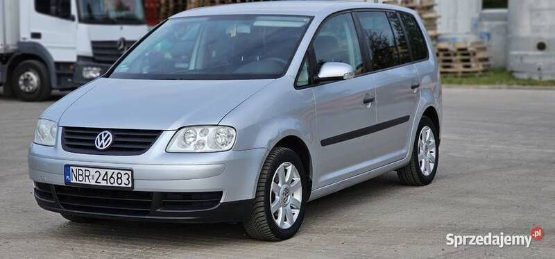 Używany VW Touran 2004 Srebrny Minivan