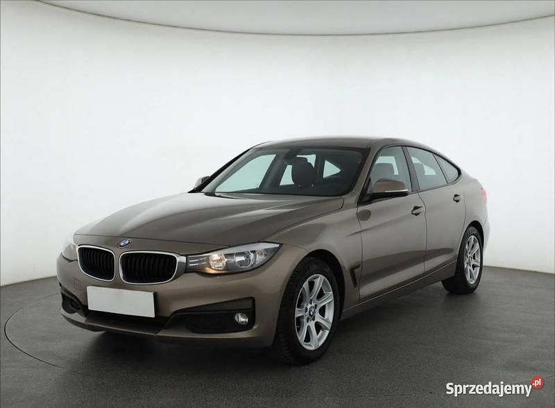Używany BMW 318 Gran Turismo 2015 Brązowy Sedan/Limuzyna
