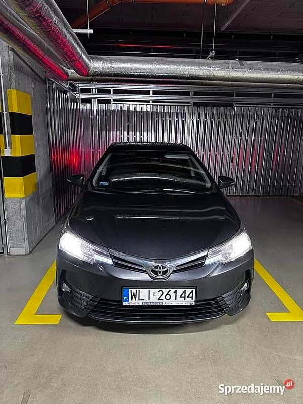 Używany Toyota Corolla 132 KM (97 kW) 2017