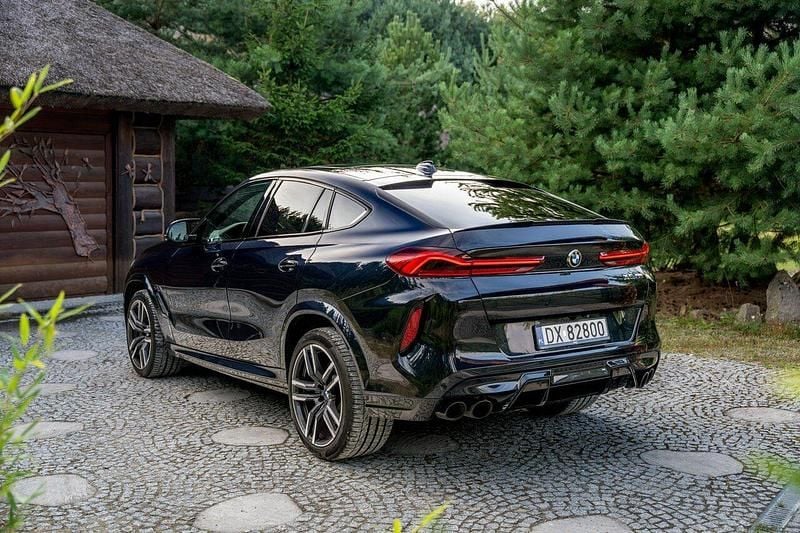 Używany BMW X6 M M Performance 600 KM (441 kW) 2021 Niebieski ciemny (metalik) SUV