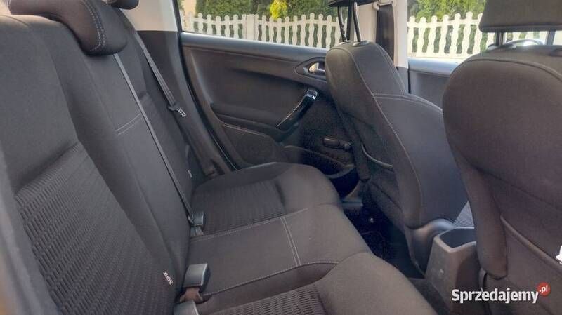 Używany Peugeot 208 Allure 82 KM (60 kW) 2015 Hatchback