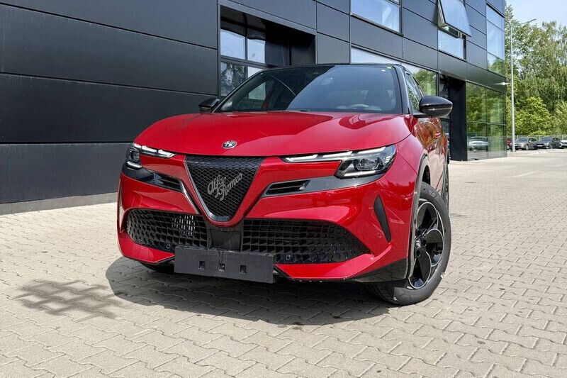 Lakier specjalny czerwony z czarnym dachem brera Nowe 2025 Alfa Romeo Junior SUV | 148 694 zł - Obraz 1/4