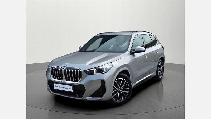 Srebrny space metalizowany Używany 2024 BMW X1 Luxury Line SUV | 179 900 zł (Dość drogi) - Obraz 1/3