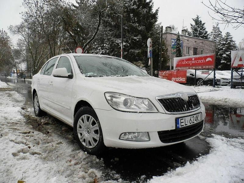 Używany Skoda Octavia 102 KM (75 kW) 2010 Biały Hatchback