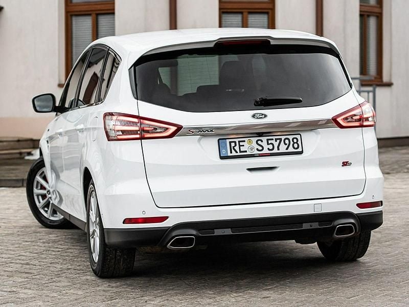 Używany Ford S-MAX Titanium 210 KM (154 kW) 2019 Biały Minivan