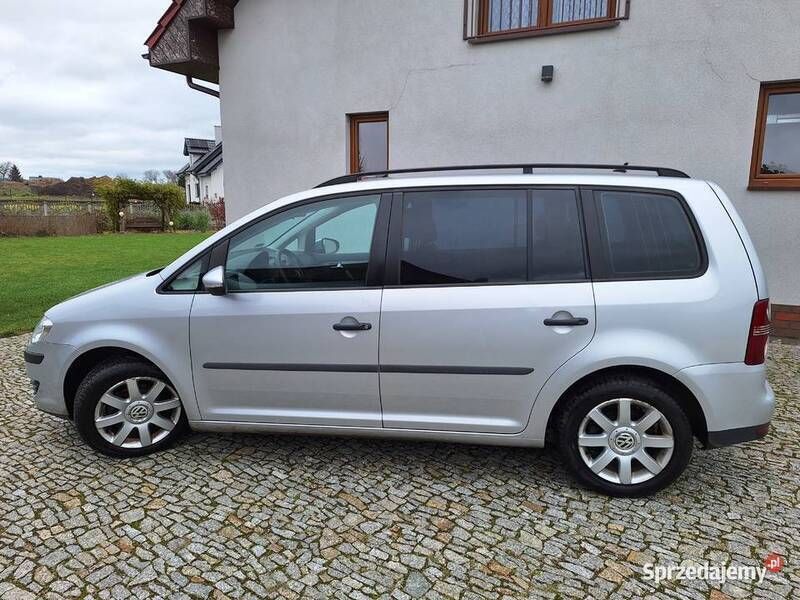 Używany 2010 VW Touran Minivan | 17 000 zł - Obraz 1/2