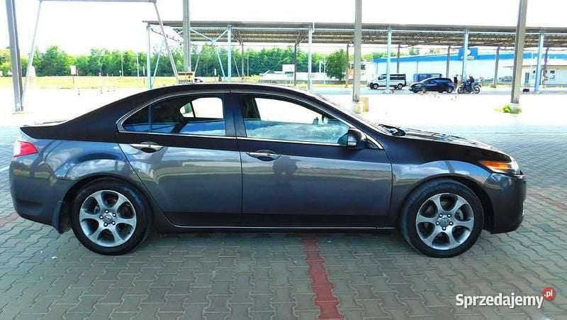 Używany Honda Accord Elegance 2010