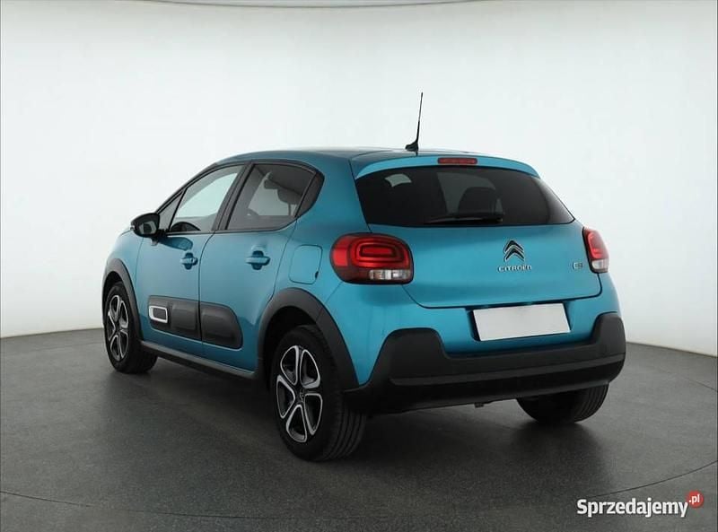 Używany Citroën C3 PureTech 2022 Niebieski Hatchback