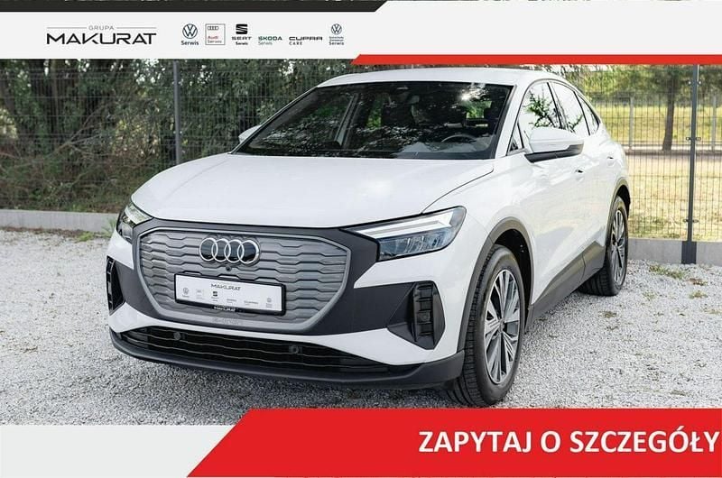 Biały Używany 2023 Audi Q4 Sportback e-tron Ambiente SUV | 147 800 zł - Obraz 1/4