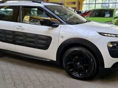 Biały Używany 2015 Citroën C4 Cactus Hatchback | 31 900 zł (Uczciwa cena) - Obraz 1/4