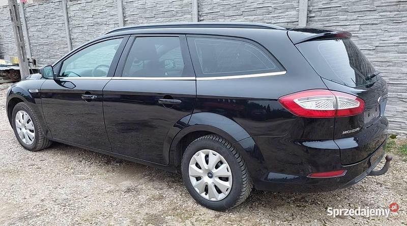 Używany Ford Mondeo 140 KM (102 kW) 2013 Czarny Kombi