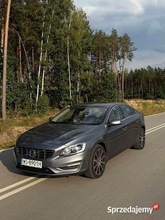 Grafitowy Używany 2017 Volvo S60 Inscription Sedan/Limuzyna | 59 500 zł (Super Cena) - Obraz 1/4