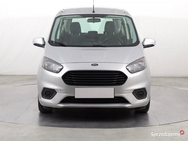 Srebrny Używany 2019 Ford Tourneo Courier Minivan | 33 999 zł (Uczciwa cena) - Obraz 1/4