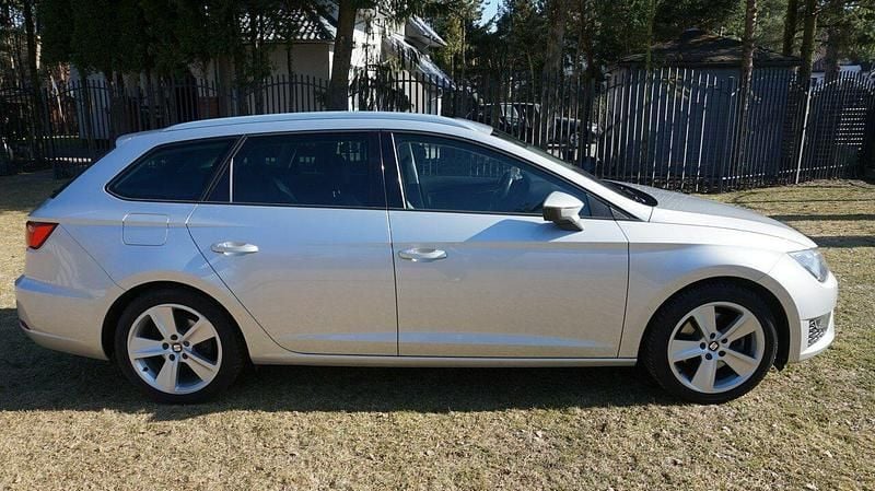 Używany Seat Leon 184 KM (135 kW) 2016 Srebrny Kombi
