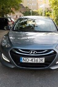 Używany Hyundai i30 Comfort 120 KM (88 kW) 2013 Szary Sedan/Limuzyna