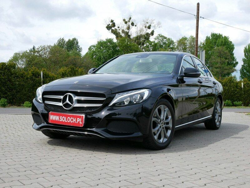 Czarny Używany 2018 Mercedes C180 Sedan/Limuzyna | 96 800 zł (Uczciwa cena) - Obraz 1/4