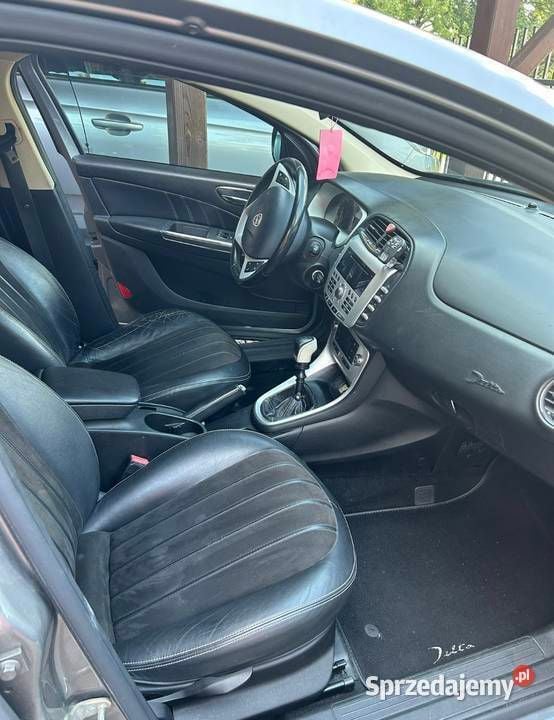 Używany Lancia Delta 120 KM (88 kW) 2008 Szary Hatchback