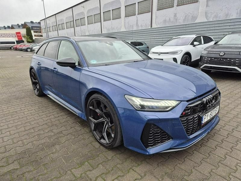 Niebieski Używany 2023 Audi RS6 Kombi | 375 000 zł - Obraz 1/4