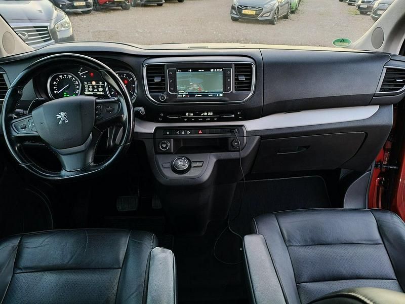 Używany Peugeot Traveller 177 KM (130 kW) 2019 Pomarańczowy (metalik) Minivan