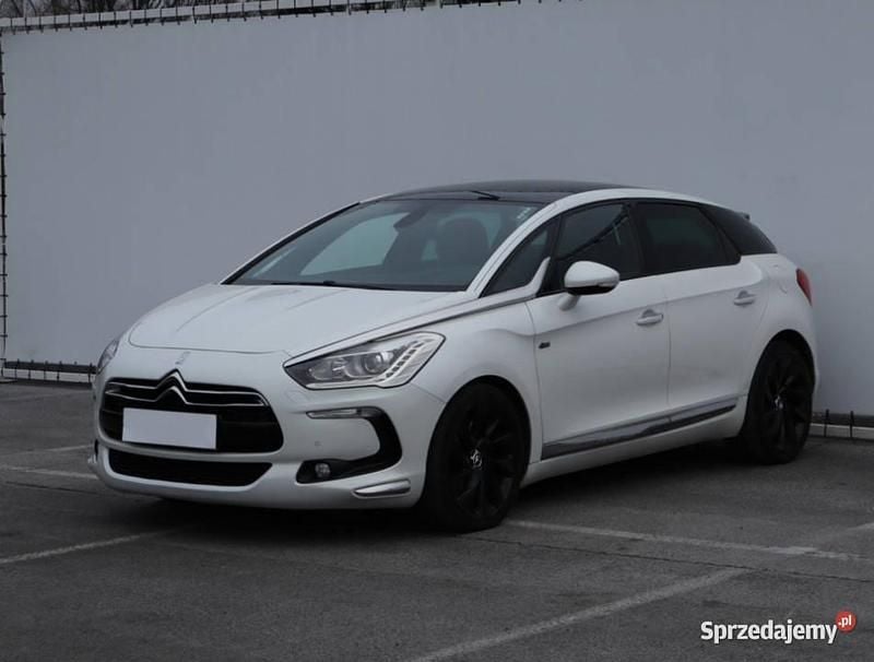 Używany Citroën DS5 2013 Biały Hatchback