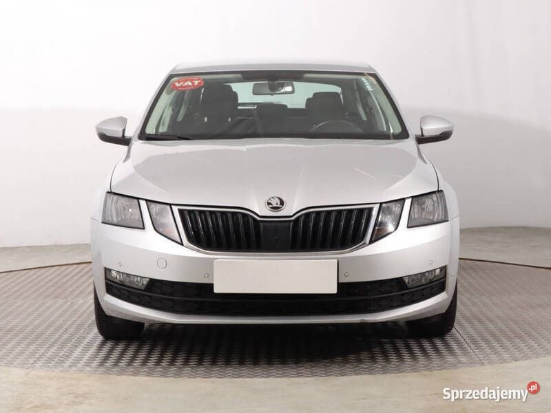 Srebrny Używany 2018 Skoda Octavia Hatchback | 53 999 zł (Uczciwa cena) - Obraz 1/4