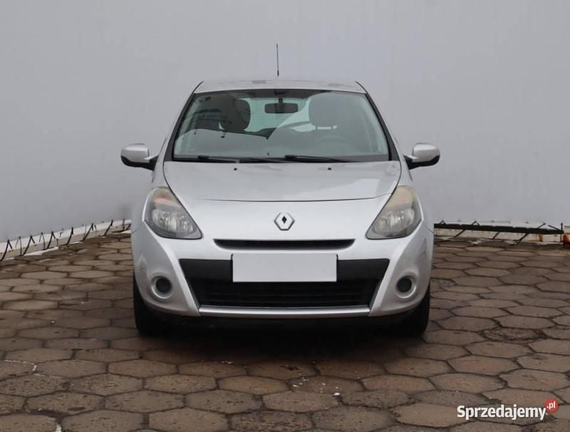 Używany Renault Clio IV 2012 Srebrny Hatchback
