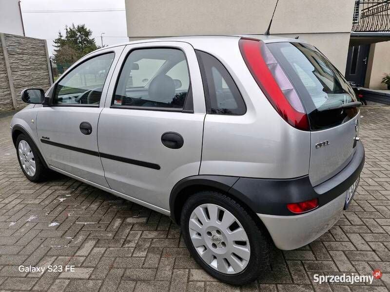Używany Opel Corsa 75 KM (55 kW) 2003 Hatchback