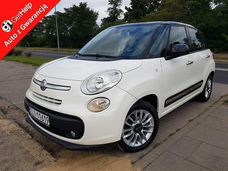 Biały Używany 2013 Fiat 500L Minivan | 24 900 zł (Uczciwa cena) - Obraz 1/4