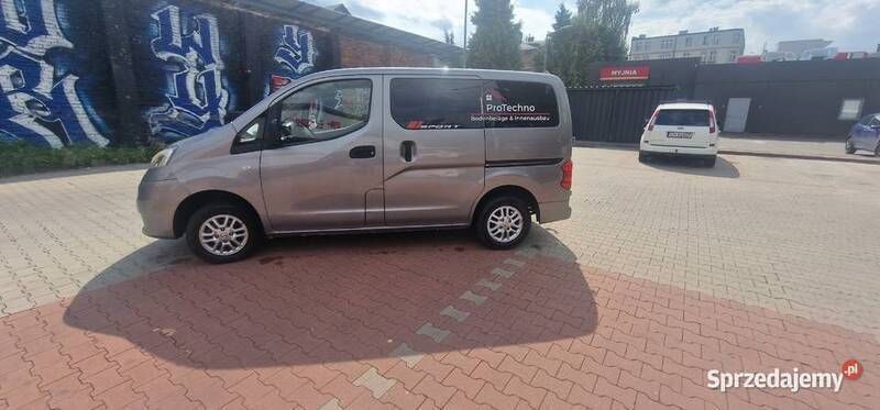 Używany 2010 Nissan NV200 Van | 16 000 zł - Obraz 1/4
