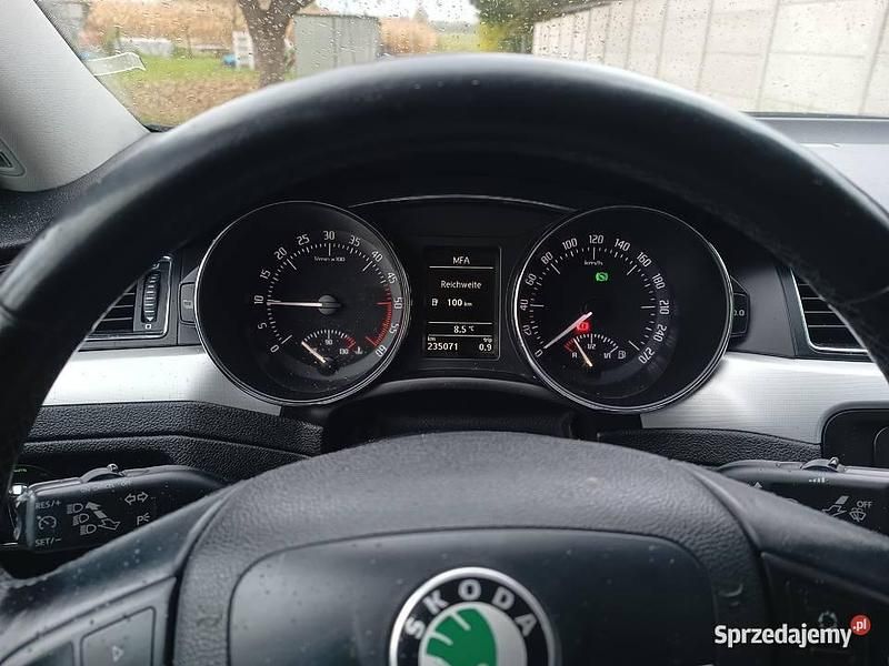 Używany Skoda Superb 2009 Czarny Hatchback