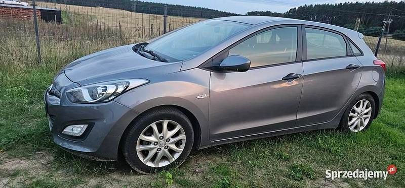 Szary Używany 2013 Hyundai i30 Hatchback | 16 500 zł (Uczciwa cena) - Obraz 1/4