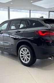 Używany BMW X2 Advantage 136 KM (100 kW) 2022 Czarny SUV
