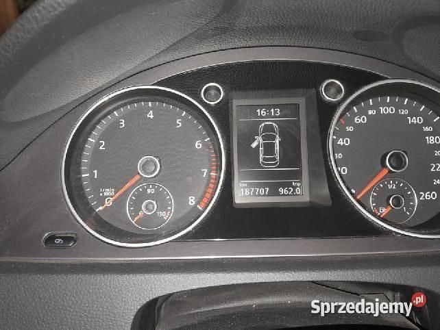 Używany VW Passat 2009 Czarny Sedan/Limuzyna