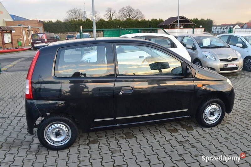 Używany Daihatsu Cuore 2005 Czarny Hatchback