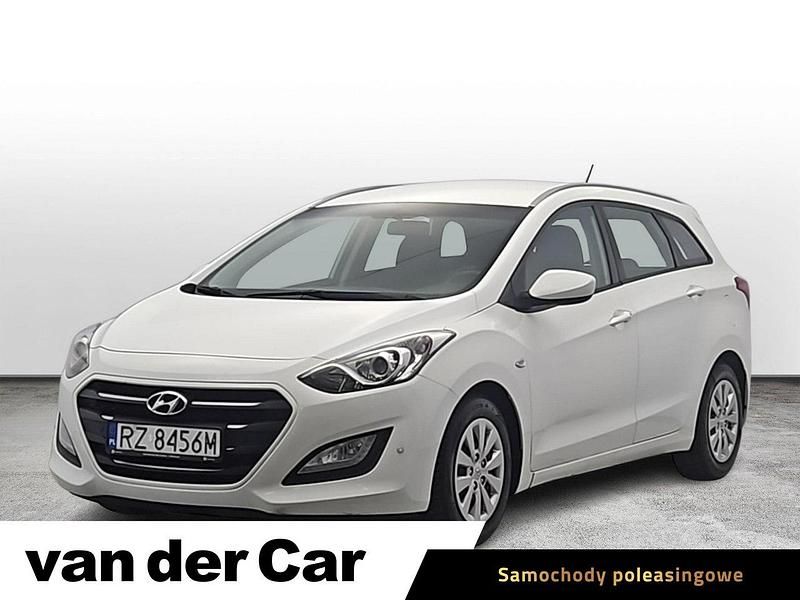 Biały Używany 2015 Hyundai i30 Kombi | 36 900 zł (Uczciwa cena) - Obraz 1/4
