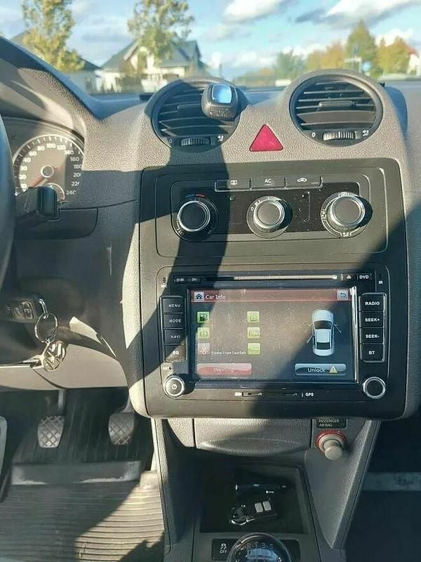 Używany VW Caddy 2010 Inny kolor Minivan