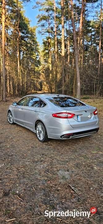 Używany Ford Fusion 2014 Srebrny Sedan/Limuzyna