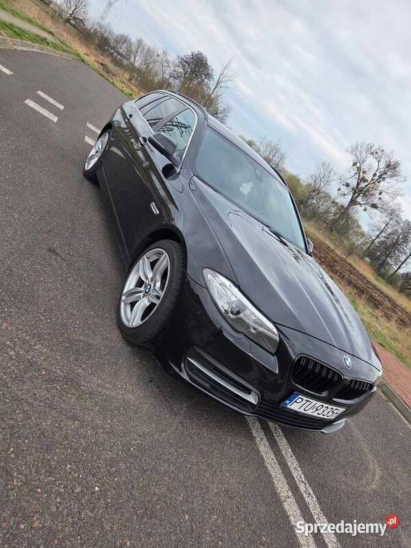 Czarny Używany 2014 BMW 520 Kombi | 52 500 zł (Super Cena) - Obraz 1/4
