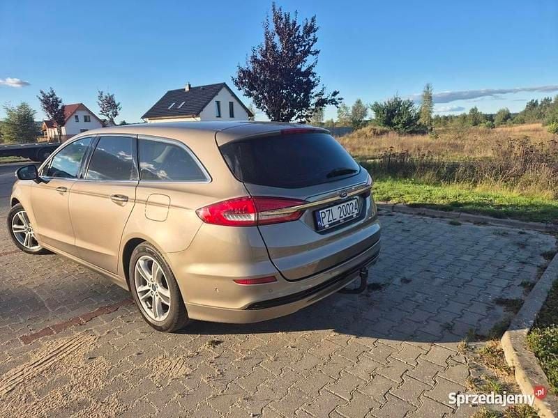 Brązowy Używany 2019 Ford Mondeo Titanium Kombi | 46 000 zł (Super Cena) - Obraz 1/4