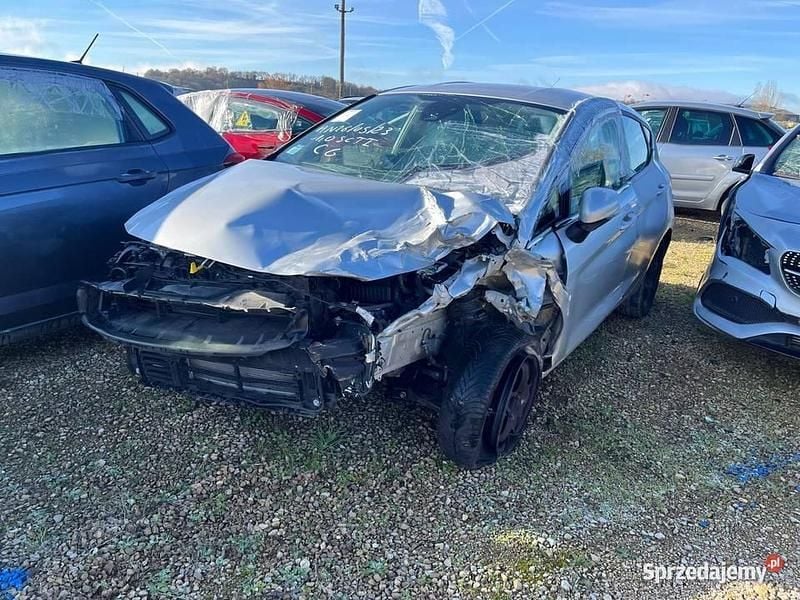 Szary Używany 2023 Ford Fiesta Hatchback | 16 300 zł - Obraz 1/4