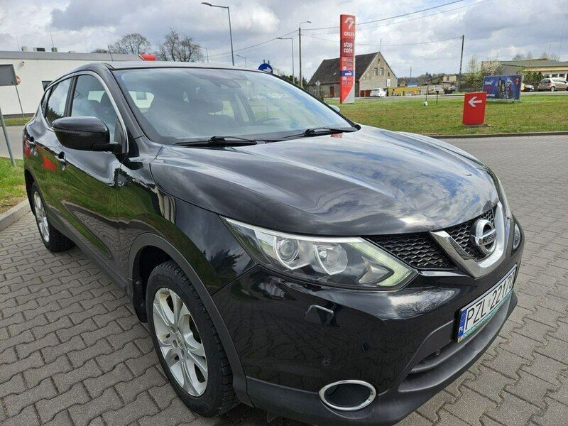 Czarny (metalik) Używany 2015 Nissan Qashqai SUV | 44 800 zł (Uczciwa cena) - Obraz 1/4