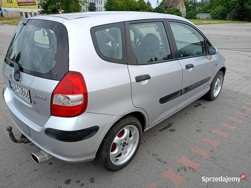 Używany Honda Jazz 83 KM (61 kW) 2003 Szary Hatchback