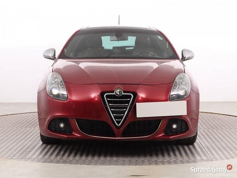 Czerwony Używany 2010 Alfa Romeo Giulietta Hatchback | 19 499 zł (Dobra cena) - Obraz 1/4