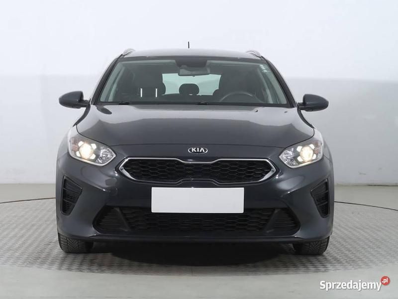 Szary Używany 2020 Kia Ceed Hatchback | 38 999 zł (Dobra cena) - Obraz 1/4